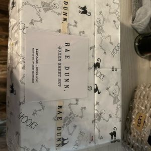 Rae Dunn Halloween Sheet set